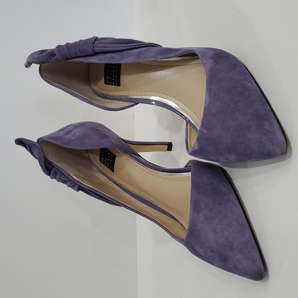 White House Black Market Shoes - WHITE House Black Market heels Size 8